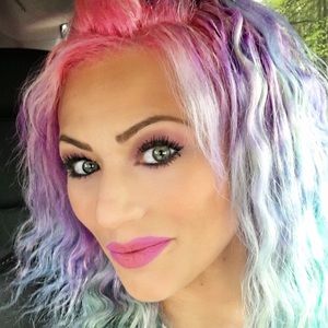 Meet your Posher, Jacqueline